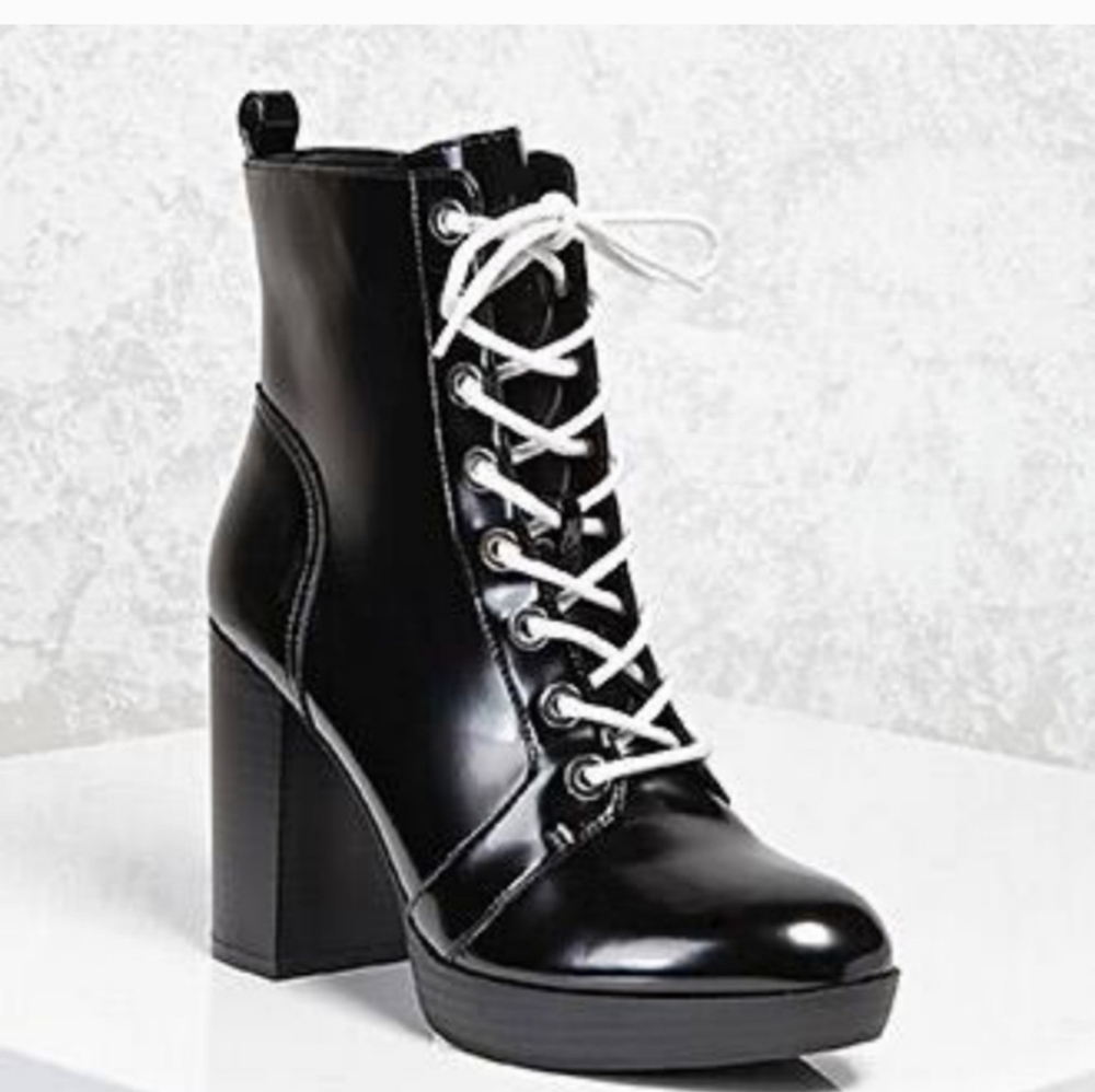 NWT Forever 21 platform vinyl ankle boots